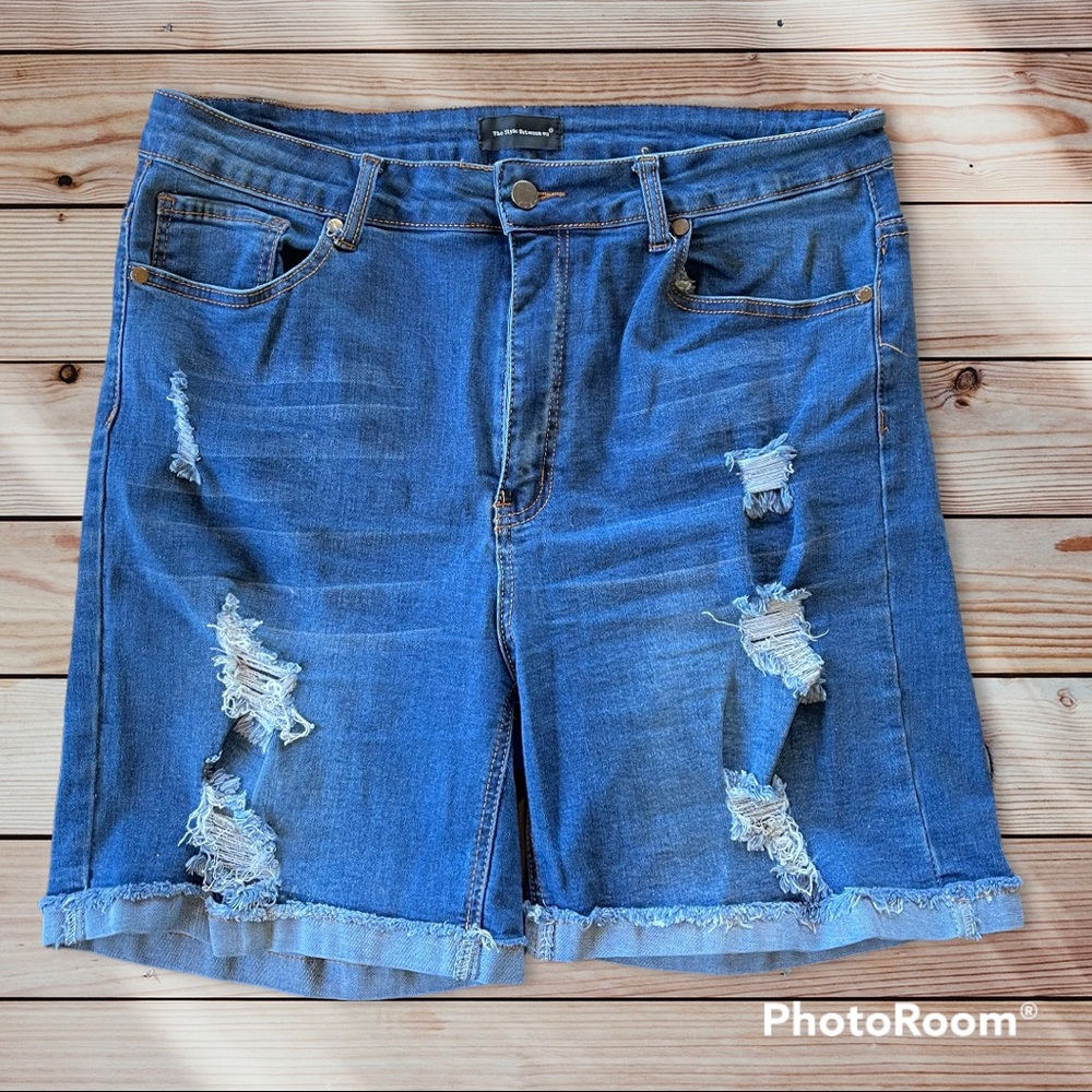 Distressed Jean Short stretch ripped